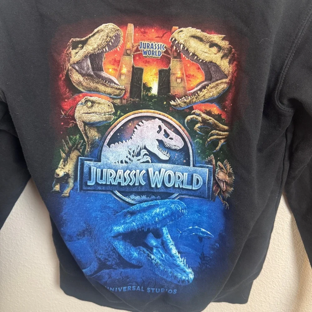 Universal Studios Jurassic World Youth Zip-Up Hooded  Sweatshirt size‎ Medium